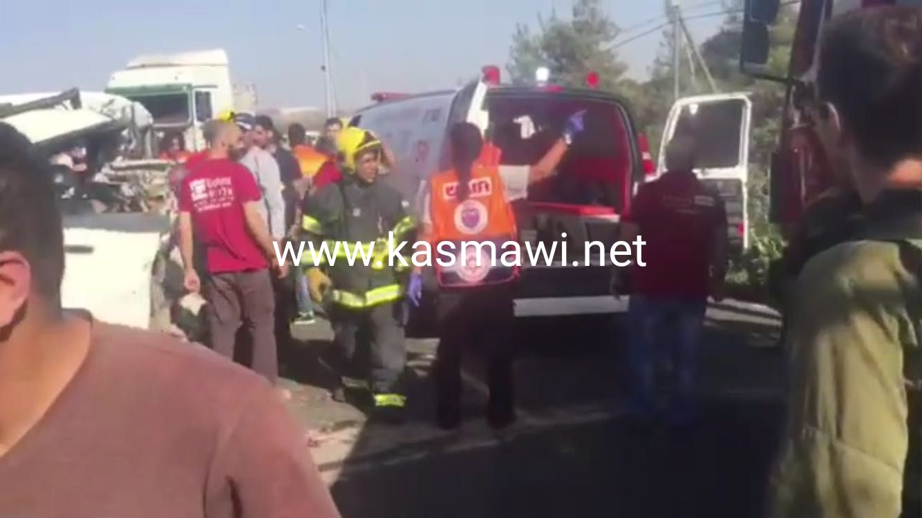 بالفيديو: مصرع 5 عمال فلسطينيين وإصابة آخرين جرّاء حادث طرق دامٍ قرب بلدة برطعة